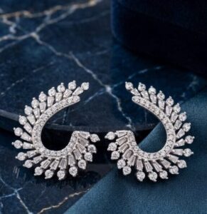 Elegant 925 Sterling Silver Earrings with Sparkling White Stones.